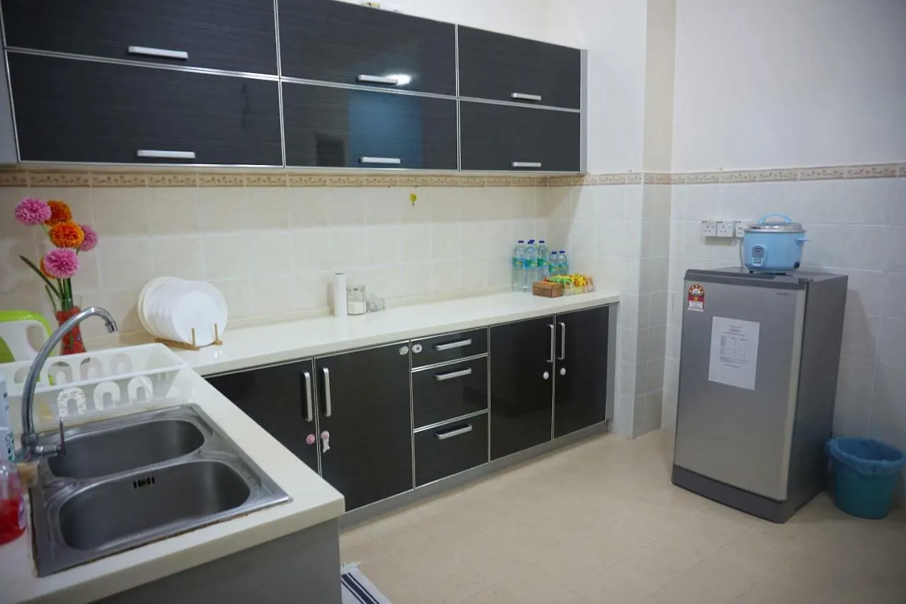 Warisan Indah Homestay Klia 2 Kota Warisan Holiday home